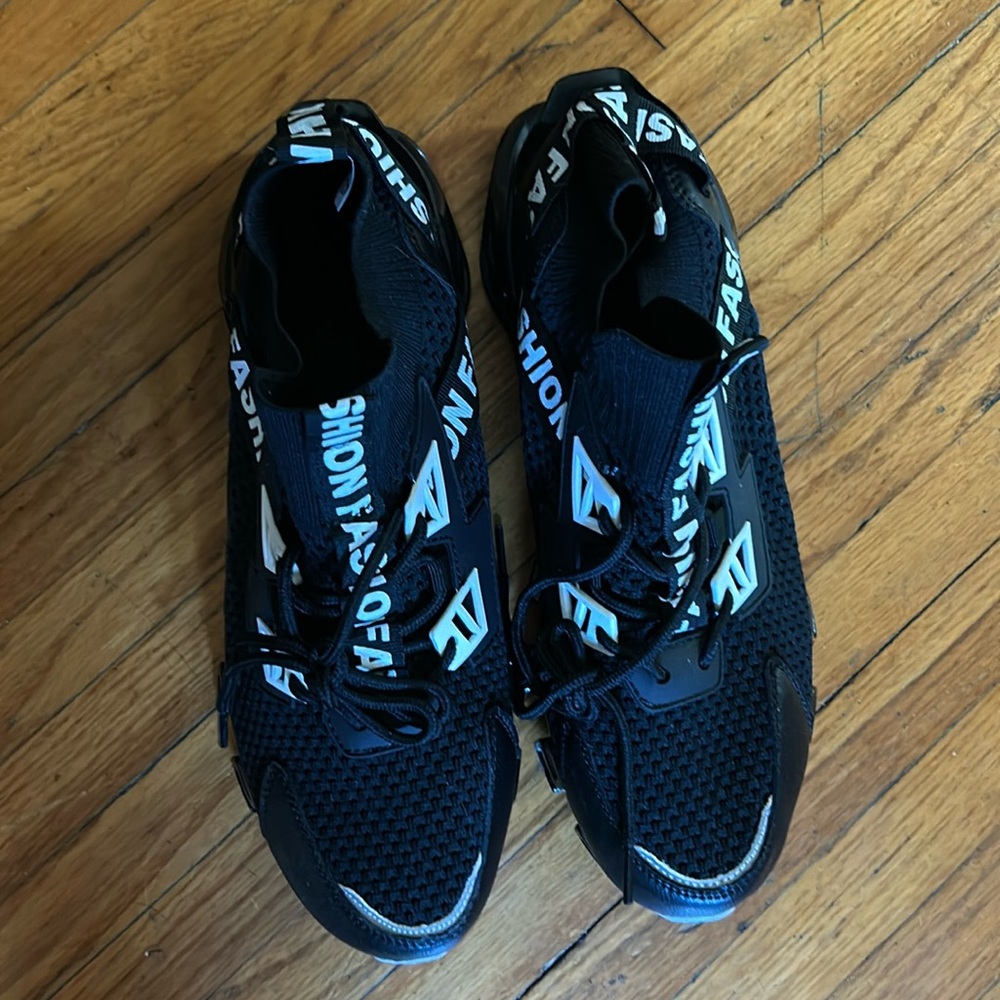Men’s Sneakers
